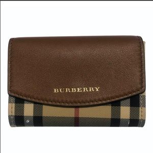 Burberry pouch